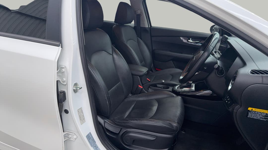2018 Kia Cerato Sport+ Safety Pack, Automatic, 101552 km, Right Side Front Door Cabin View