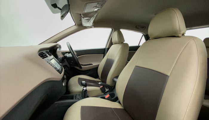 2016 Hyundai Elite i20 ASTA 1.2 (O), Petrol, Manual, 91,197 km, Right Side Front Door Cabin