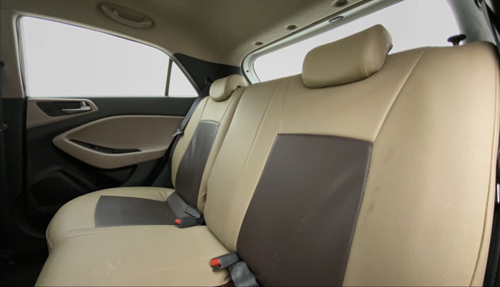 2016 Hyundai Elite i20 ASTA 1.2 (O), Petrol, Manual, 91,197 km, Right Side Rear Door Cabin
