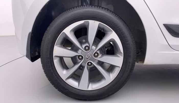 2016 Hyundai Elite i20 ASTA 1.2 (O), Petrol, Manual, 91,197 km, Right Rear Wheel