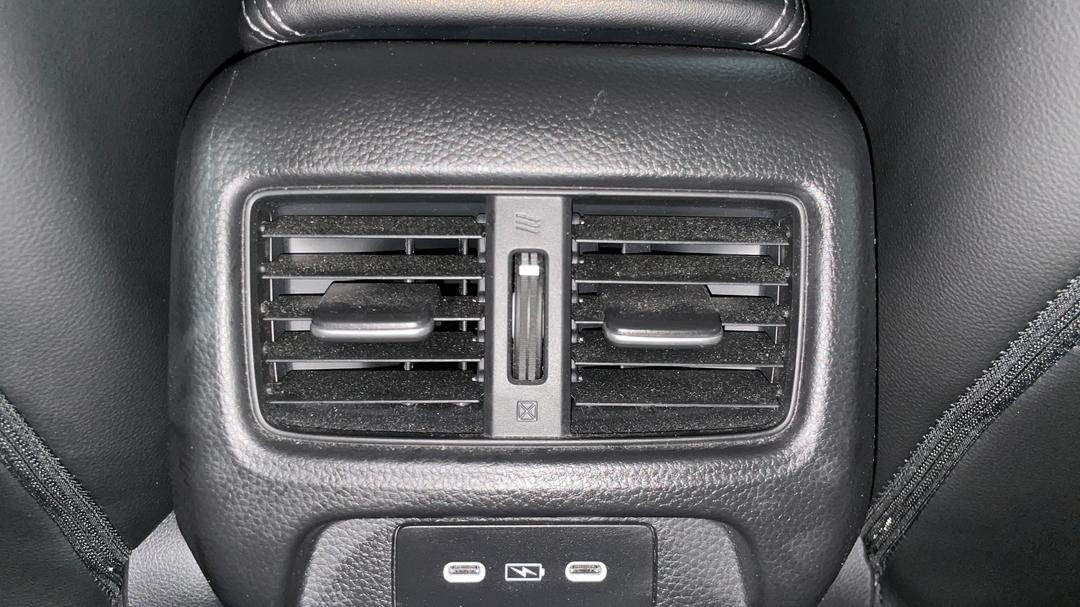2023 Honda Zr-v E:hev Lx, Automatic, 27406 km, Rear A/C Vent