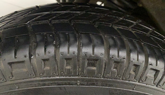2019 Maruti Eeco 5 STR WITH A/C+HTR, Petrol, Manual, 4,969 km, Right Rear Tyre Tread
