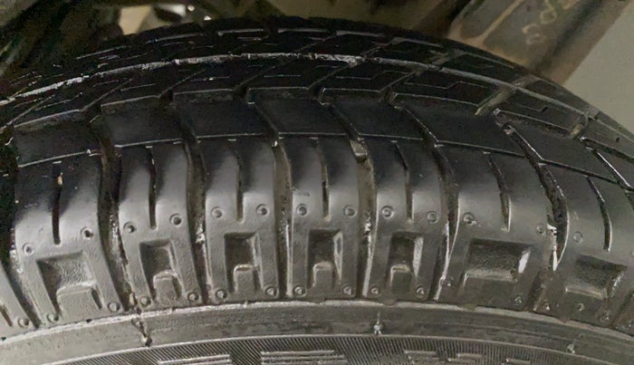 2019 Maruti Eeco 5 STR WITH A/C+HTR, Petrol, Manual, 4,969 km, Left Rear Tyre Tread