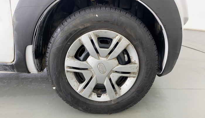 2017 Datsun Redi Go T (O), Petrol, Manual, 35,749 km, Right Front Wheel