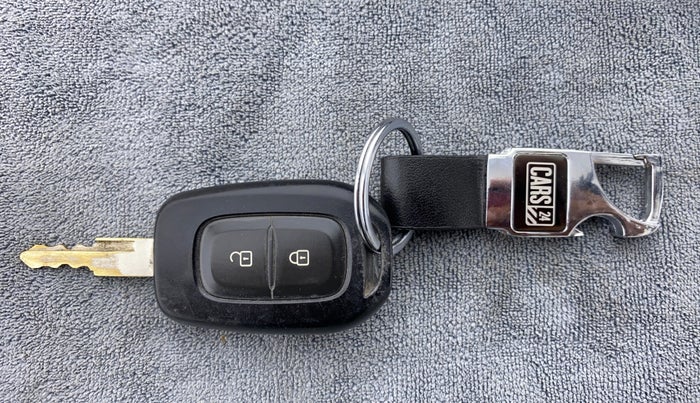 2017 Datsun Redi Go T (O), Petrol, Manual, 35,749 km, Key Close Up