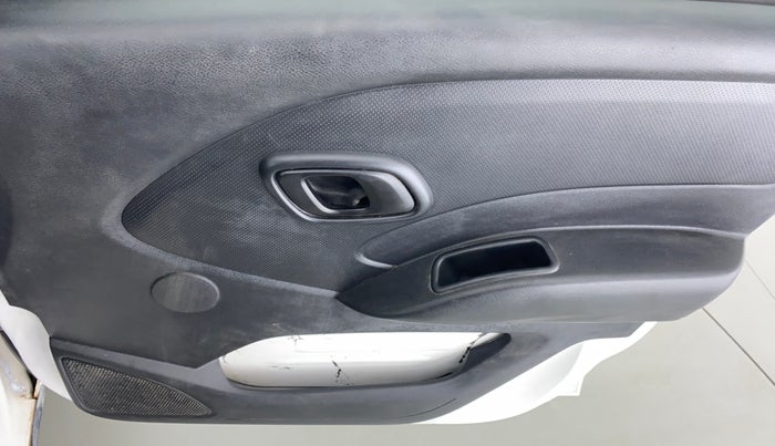 2017 Datsun Redi Go T (O), Petrol, Manual, 35,749 km, Driver Side Door Panels Control