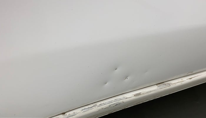2017 Datsun Redi Go T (O), Petrol, Manual, 35,749 km, Front passenger door - Slightly dented