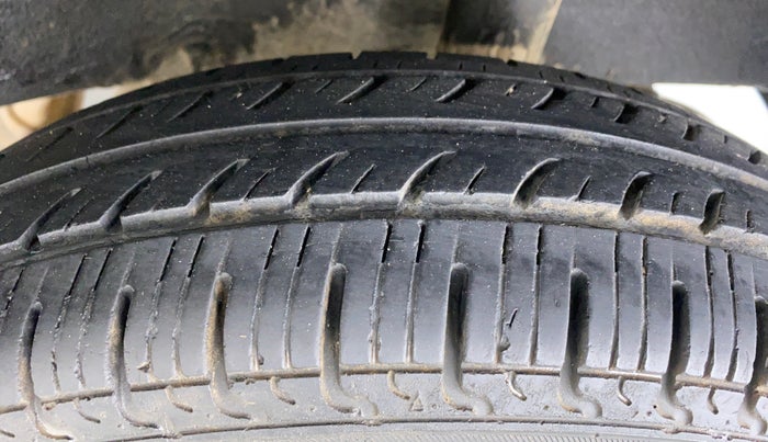 2017 Datsun Redi Go T (O), Petrol, Manual, 35,749 km, Left Rear Tyre Tread