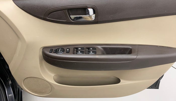 2011 Hyundai i20 ASTA 1.2, Petrol, Manual, 55,902 km, Driver Side Door Panels Control