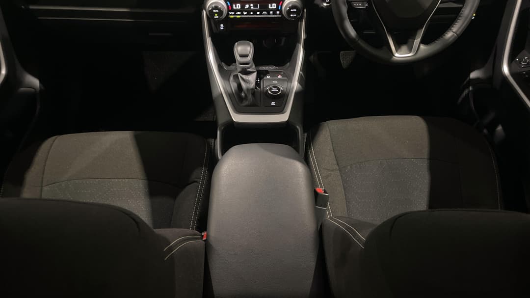 2024 Toyota RAV4 Gx (AWD) Hybr Full Size Spare, Automatic, 40466 km, Center Console