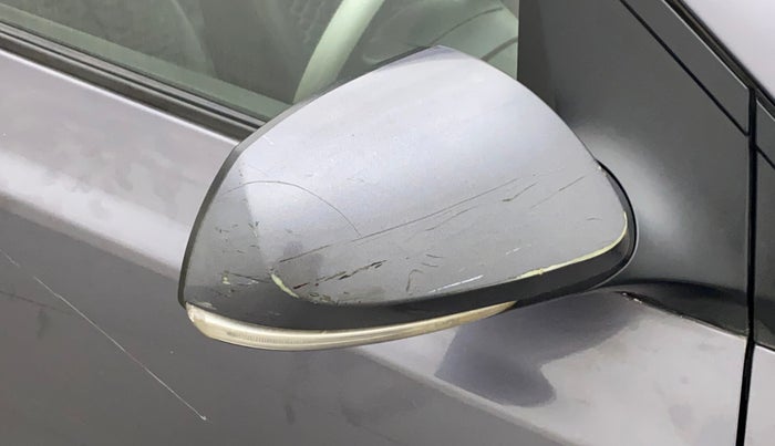 2017 Hyundai Grand i10 SPORTZ (O) 1.2 KAPPA VTVT, Petrol, Manual, 86,986 km, Right rear-view mirror - Indicator light has minor damage