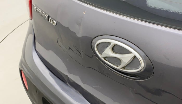 2017 Hyundai Grand i10 SPORTZ (O) 1.2 KAPPA VTVT, Petrol, Manual, 86,986 km, Dicky (Boot door) - Slightly dented