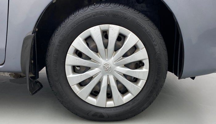 2013 Toyota Etios Liva GD, Diesel, Manual, 92,359 km, Right Front Wheel