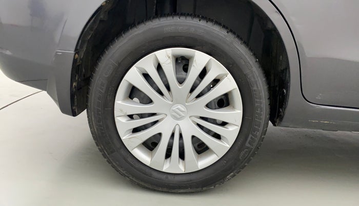 2014 Maruti Ertiga VXI CNG, CNG, Manual, 53,812 km, Right Rear Wheel