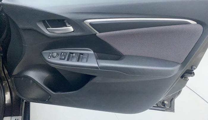 2018 Honda WR-V 1.2 i-VTEC VX MT, Petrol, Manual, 33,714 km, Driver Side Door Panels Control