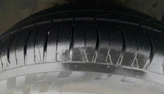 2019 Ford FREESTYLE TITANIUM PLUS 1.2 PETROL, Petrol, Manual, 86,694 km, Right Front Tyre Tread