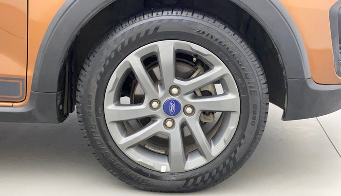 2019 Ford FREESTYLE TITANIUM PLUS 1.2 PETROL, Petrol, Manual, 86,694 km, Right Front Wheel
