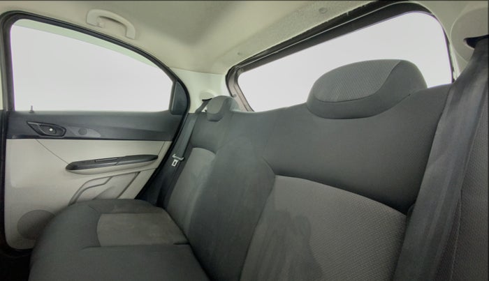 2018 Tata Tiago XT PETROL, Petrol, Manual, 61,426 km, Right Side Rear Door Cabin