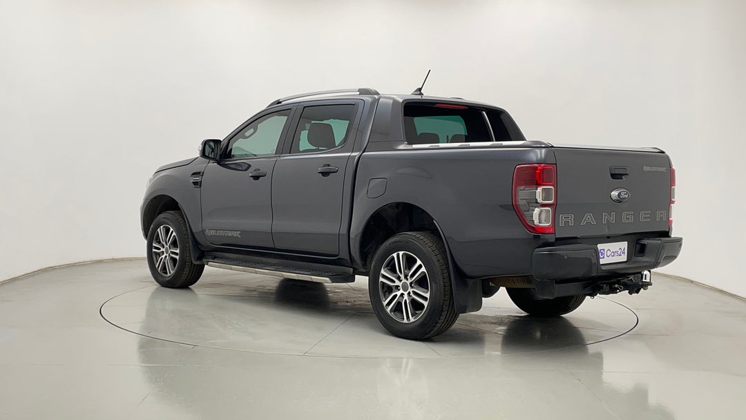 Left Back Diagonal (45- Degree) View