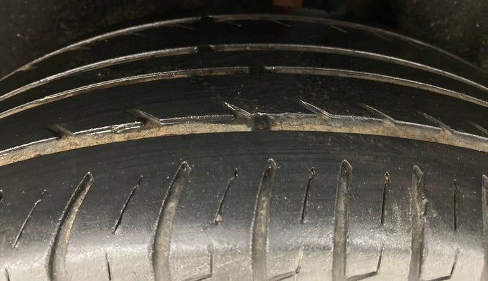 2019 Ford Ecosport TITANIUM 1.5L DIESEL, Diesel, Manual, 40,849 km, Left Rear Tyre Tread