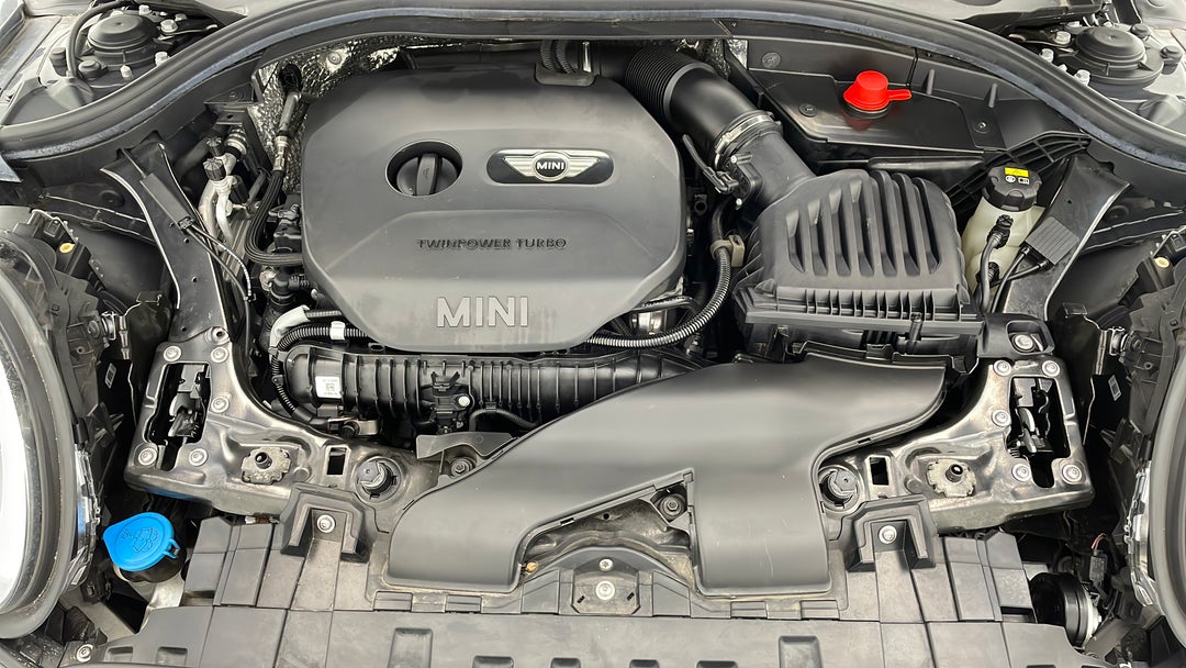Open Bonnet (Engine)