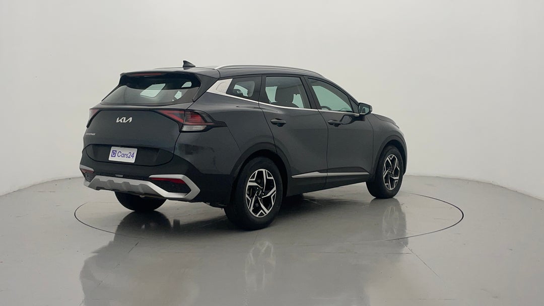 Right Back Diagonal (45- Degree) View