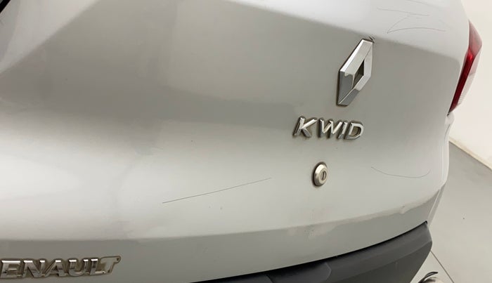 2016 Renault Kwid RXT 1.0 (O), Petrol, Manual, 46,732 km, Dicky (Boot door) - Slightly dented