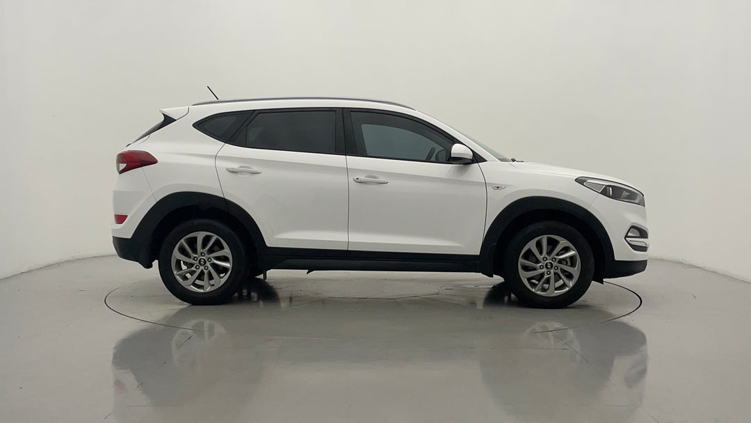 2017 Hyundai Tucson Active (FWD), Automatic, 93461 km, Right Side View
