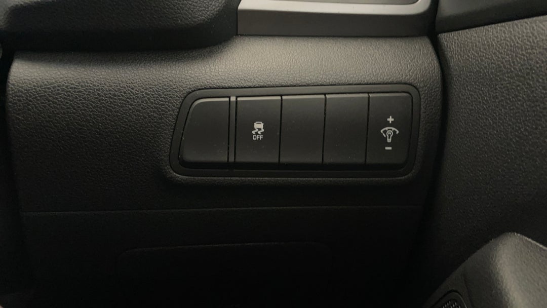 2017 Hyundai Tucson Active (FWD), Automatic, 93461 km, Utility Switches/Buttons