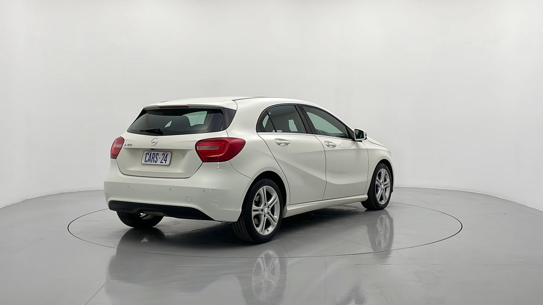 Right Back Diagonal (45- Degree) View