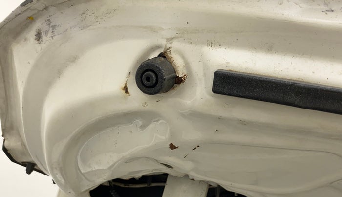 2016 Honda City 1.5L I-VTEC E MT, Petrol, Manual, 37,672 km, Dicky (Boot door) - Slightly rusted