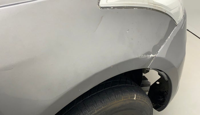2016 Maruti Swift VXI, Petrol, Manual, 80,664 km, Right fender - Minor scratches