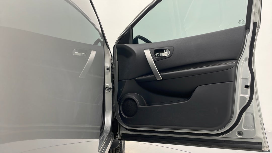 2012 Nissan Dualis Ti (4x2), Automatic, 99807 km, Speaker View