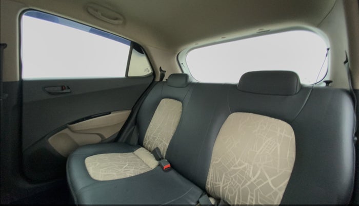 2017 Hyundai Grand i10 MAGNA 1.2 VTVT, Petrol, Manual, 33,124 km, Right Side Rear Door Cabin