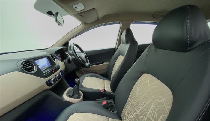 2017 Hyundai Grand i10 MAGNA 1.2 VTVT, Petrol, Manual, 33,124 km, Right Side Front Door Cabin