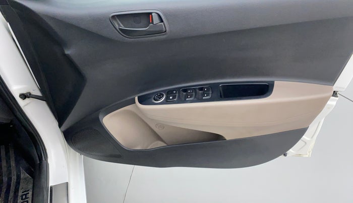 2017 Hyundai Grand i10 MAGNA 1.2 VTVT, Petrol, Manual, 33,124 km, Driver Side Door Panels Control