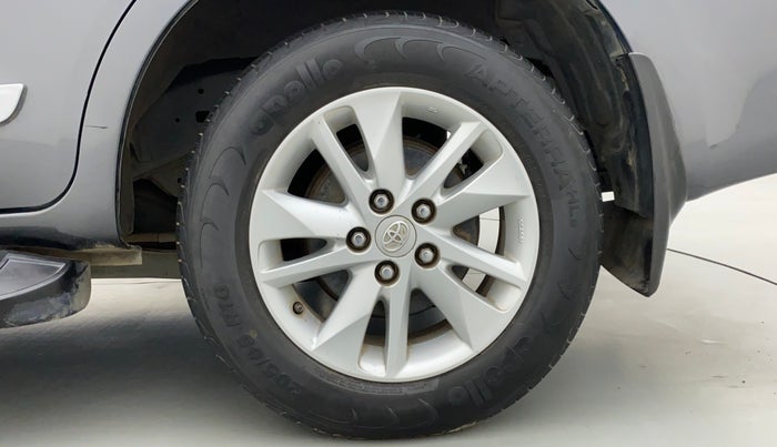 2020 Toyota Innova Crysta 2.4 GX AT 8 STR, Diesel, Automatic, 38,890 km, Left Rear Wheel
