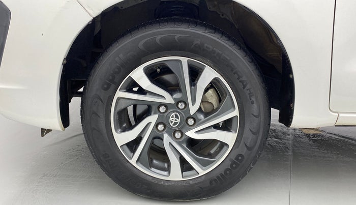 2022 Toyota Innova Crysta 2.4 GX AT 7 STR, Diesel, Automatic, 37,823 km, Left Front Wheel