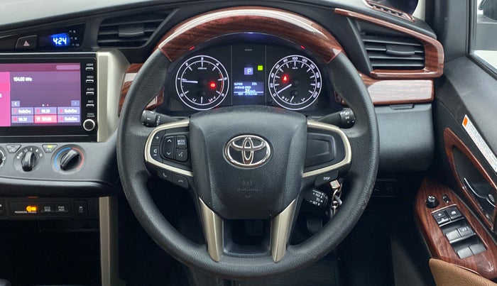 2022 Toyota Innova Crysta 2.4 GX AT 7 STR, Diesel, Automatic, 37,823 km, Steering Wheel Close Up