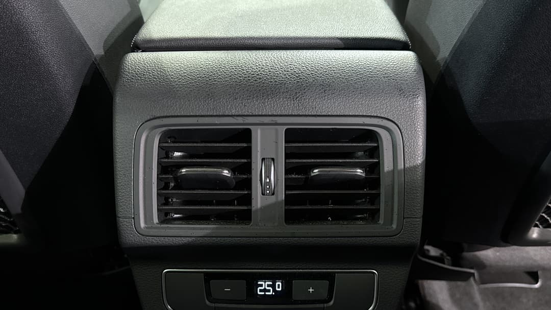 2022 Audi Q5 45 Tfsi Quattro Mhev, Automatic, 34664 km, Rear A/C Vent