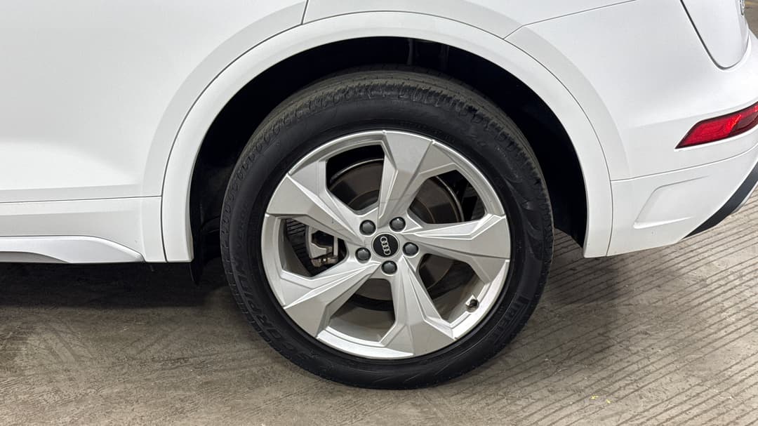 2022 Audi Q5 45 Tfsi Quattro Mhev, Automatic, 34664 km, Left Rear Wheel