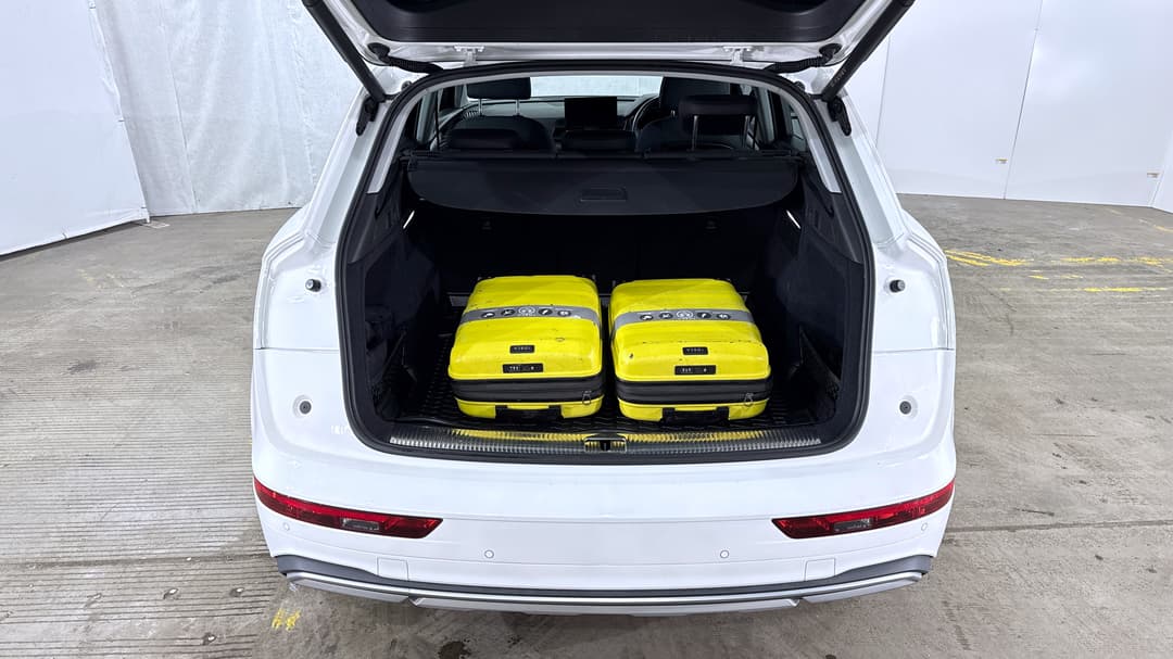 2022 Audi Q5 45 Tfsi Quattro Mhev, Automatic, 34664 km, Boot Inside View with Luggage