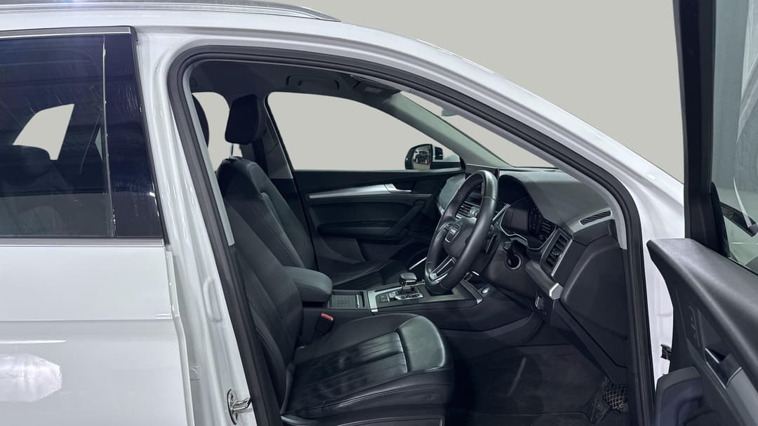 2022 Audi Q5 45 Tfsi Quattro Mhev, Automatic, 34664 km, Right Side Front Door Cabin View