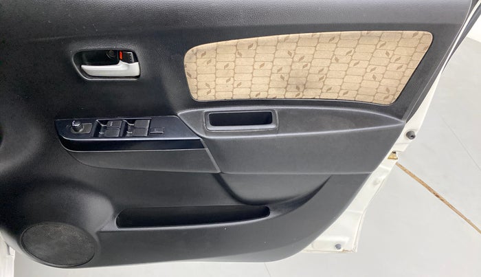 2017 Maruti Wagon R 1.0 VXI AMT, Petrol, Automatic, 83,502 km, Driver Side Door Panels Controls