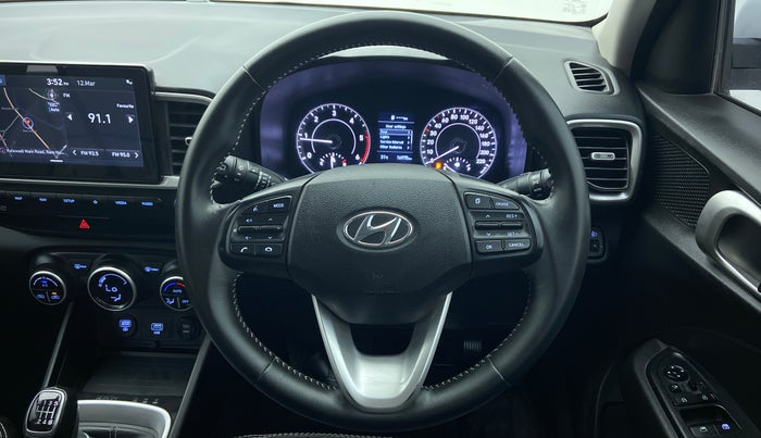 2019 Hyundai VENUE SX(O) CRDi, Diesel, Manual, 17,074 km, Steering Wheel Close Up