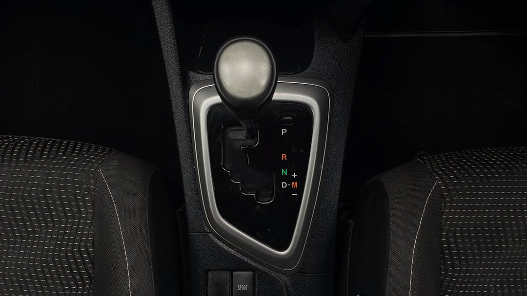 2015 Toyota Corolla Ascent Sport, Automatic, 132116 km, Gear Lever 