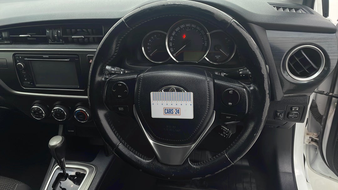 2015 Toyota Corolla Ascent Sport, Automatic, 132116 km, Steering Wheel Body Wear