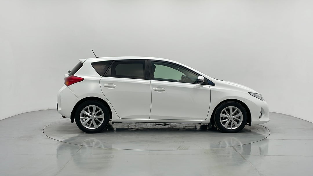 2015 Toyota Corolla Ascent Sport, Automatic, 132116 km, Right Side View