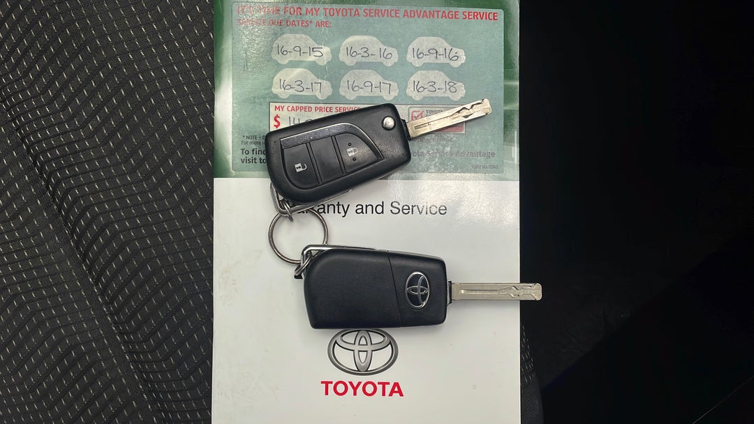 2015 Toyota Corolla Ascent Sport, Automatic, 132116 km, Key Close-up