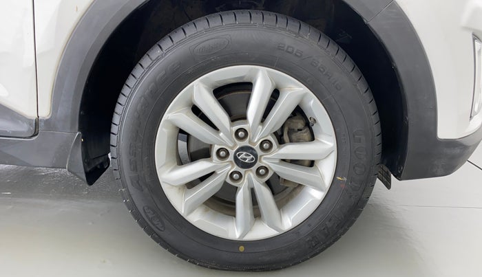 2015 Hyundai Creta 1.6 SX PLUS PETROL, Petrol, Manual, 69,619 km, Right Front Wheel
